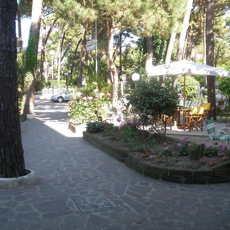 B&B Promenade Hotel Simple ミラノ・マリッティマ エクステリア 写真
